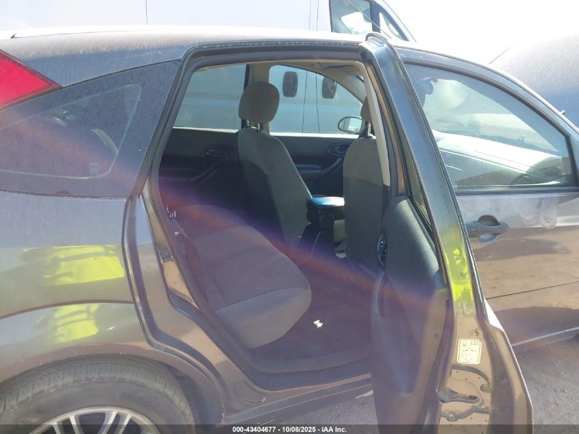 2005 Ford Focus Zx5 VIN: 3FAFP37N35R131784 Lot: 43404677