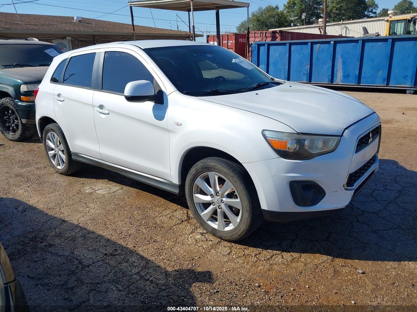 MITSUBISHI OUTLANDER SPORT ES