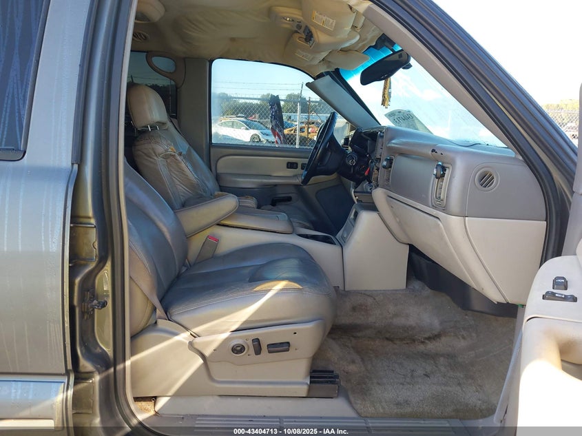 1GNEK13TX1R173296 2001 CHEVROLET TAHOE photo no. 5