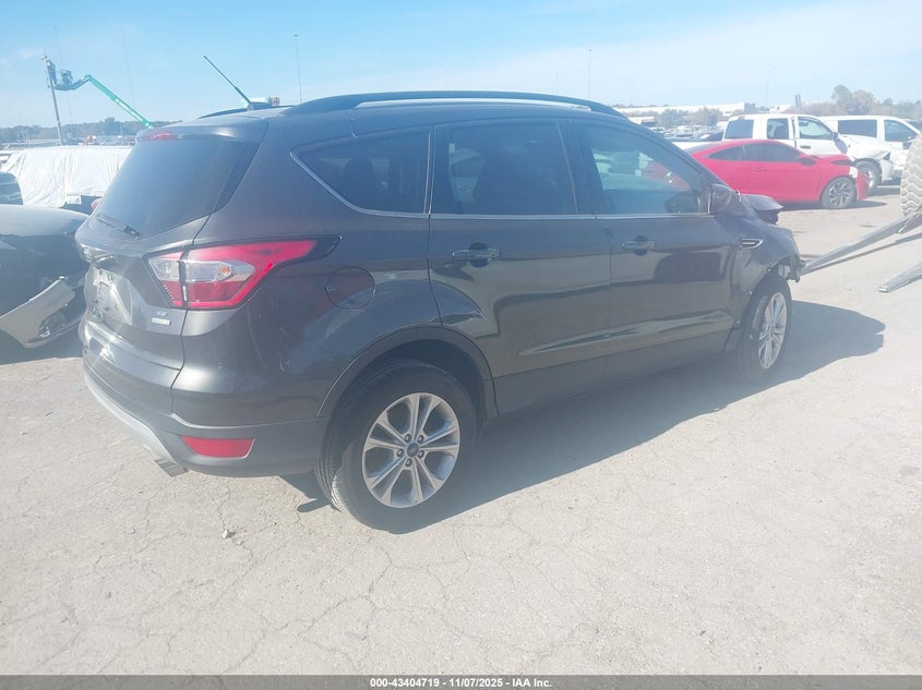 Vin: 1fmcu0gd1jub15352, lot: 43899520, ford escape se 20184