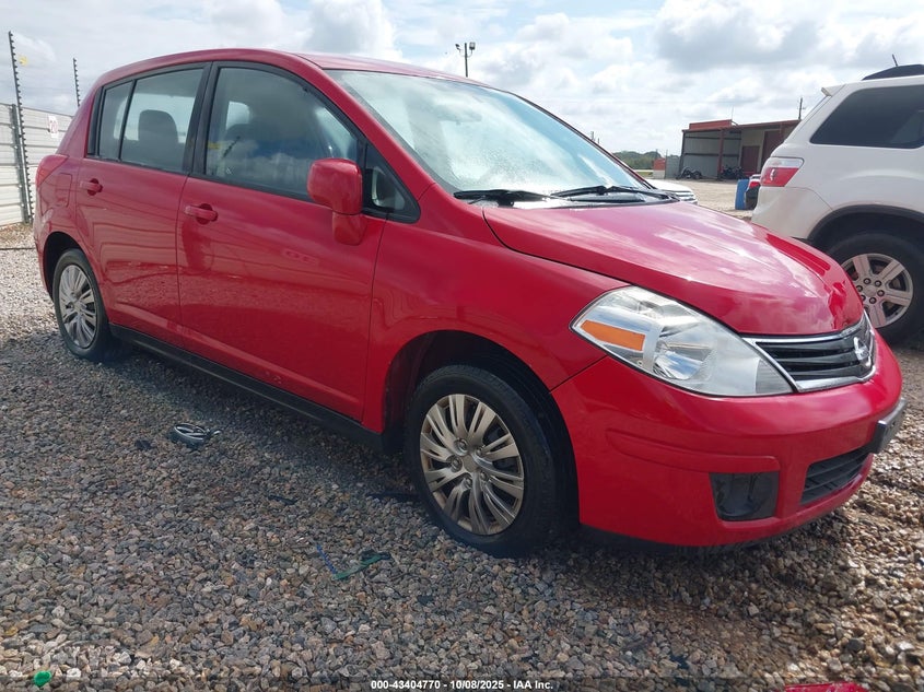 NISSAN VERSA 1.8S