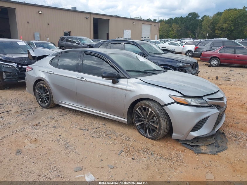 TOYOTA CAMRY XSE