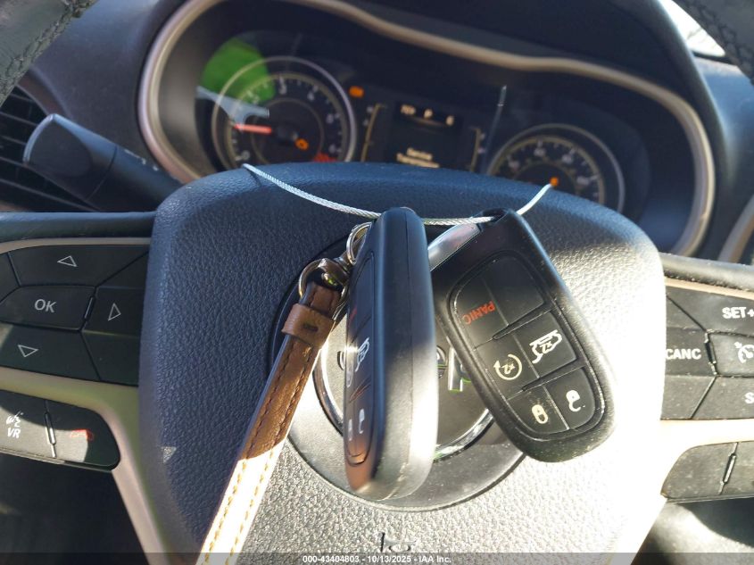 2014 Jeep Cherokee Latitude VIN: 1C4PJMCB2EW165777 Lot: 43404803