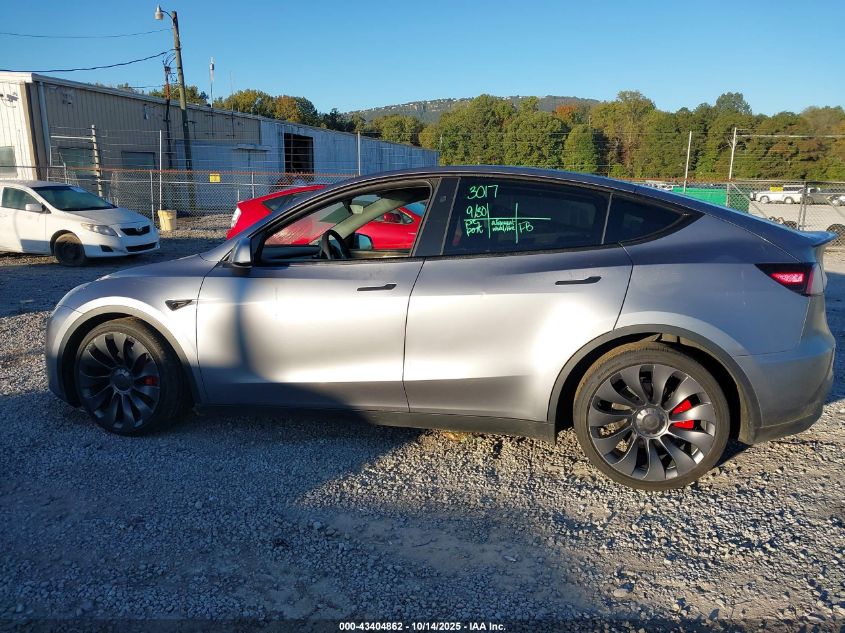 2024 Tesla Model Y Performance Dual Motor All-Wheel Drive VIN: 7SAYGDEF5RA312879 Lot: 43404862