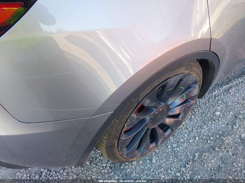 2024 Tesla Model Y Performance Dual Motor All-Wheel Drive VIN: 7SAYGDEF5RA312879 Lot: 43404862