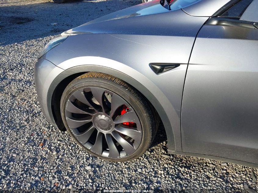 2024 Tesla Model Y Performance Dual Motor All-Wheel Drive VIN: 7SAYGDEF5RA312879 Lot: 43404862