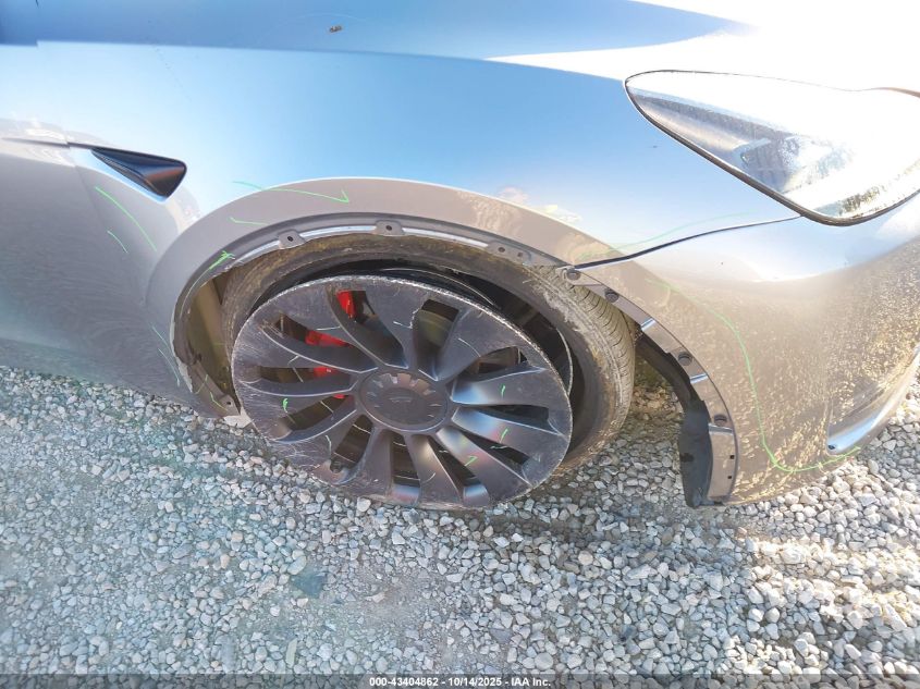 2024 Tesla Model Y Performance Dual Motor All-Wheel Drive VIN: 7SAYGDEF5RA312879 Lot: 43404862
