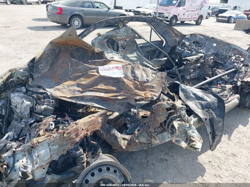 2003 Toyota Camry Le VIN: 4T1BE32K53U679850 Lot: 43404872