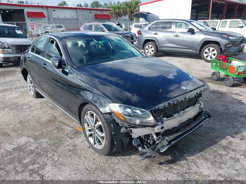 MERCEDES-BENZ C-CLASS LUXURY/SPORT