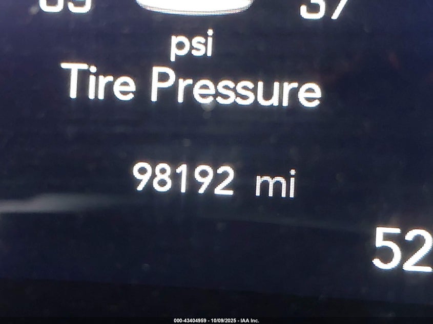 2018 Chrysler Pacifica Touring-L Plus VIN: 2C4RC1EG1JR305718 Lot: 43404959