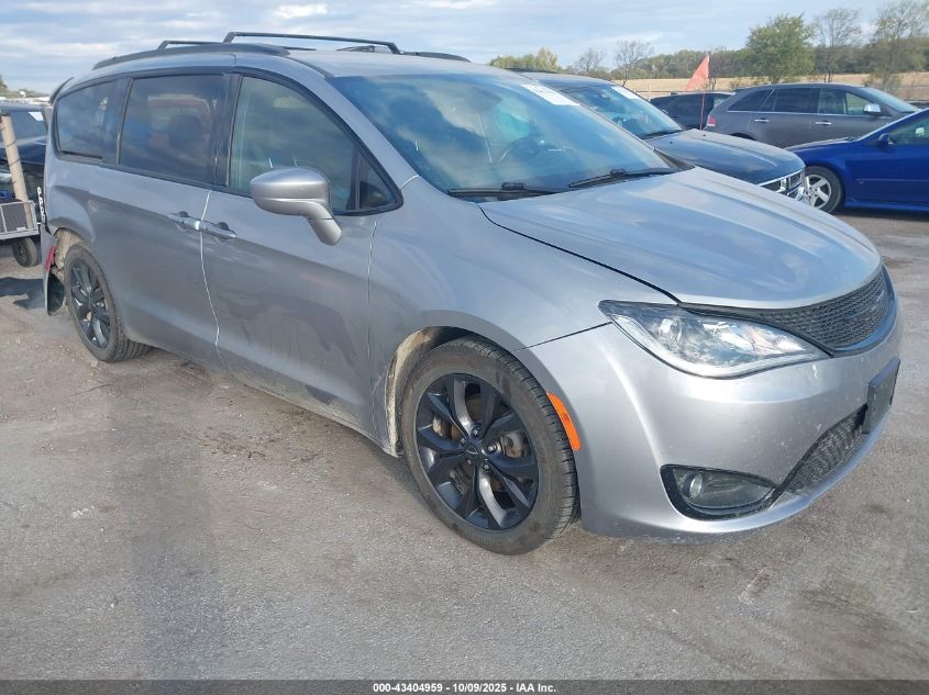 CHRYSLER PACIFICA TOURING-L PLUS