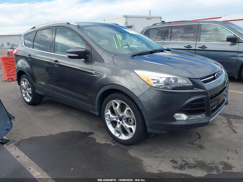 FORD ESCAPE TITANIUM