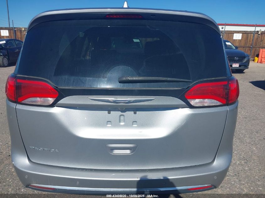 2017 Chrysler Pacifica Touring-L VIN: 2C4RC1BG4HR524834 Lot: 43405020