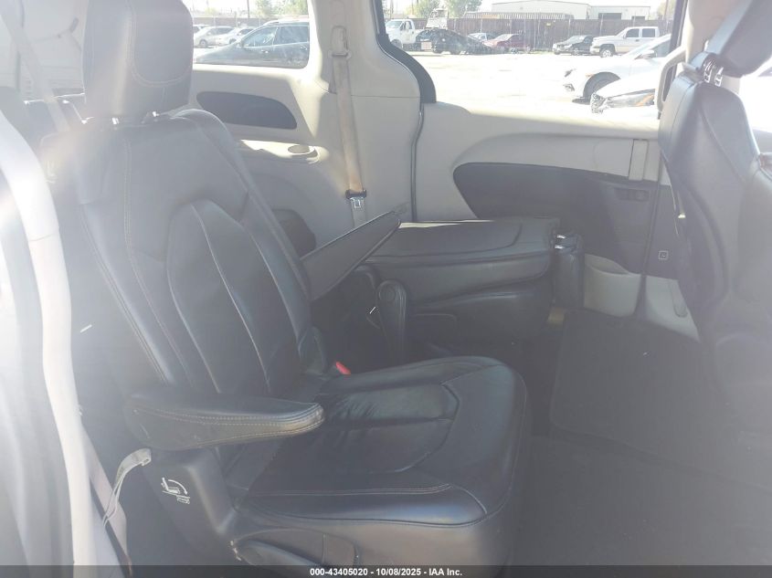 2017 Chrysler Pacifica Touring-L VIN: 2C4RC1BG4HR524834 Lot: 43405020