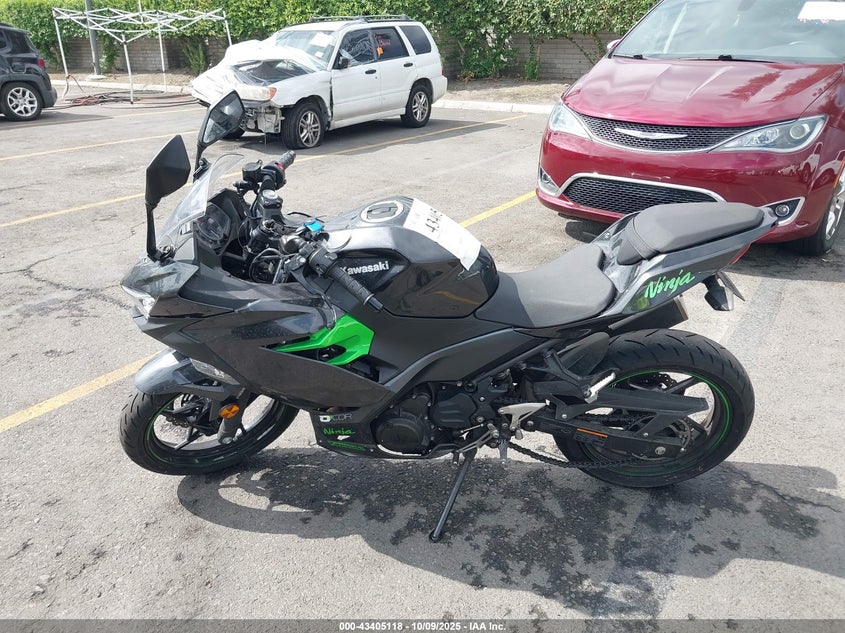2023 Kawasaki Ex400 VIN: JKAEXKG12PDAM3055 Lot: 43405118