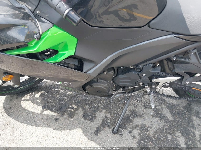 2023 Kawasaki Ex400 VIN: JKAEXKG12PDAM3055 Lot: 43405118