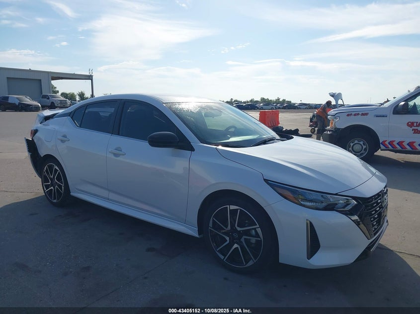 NISSAN SENTRA SR XTRONIC CVT