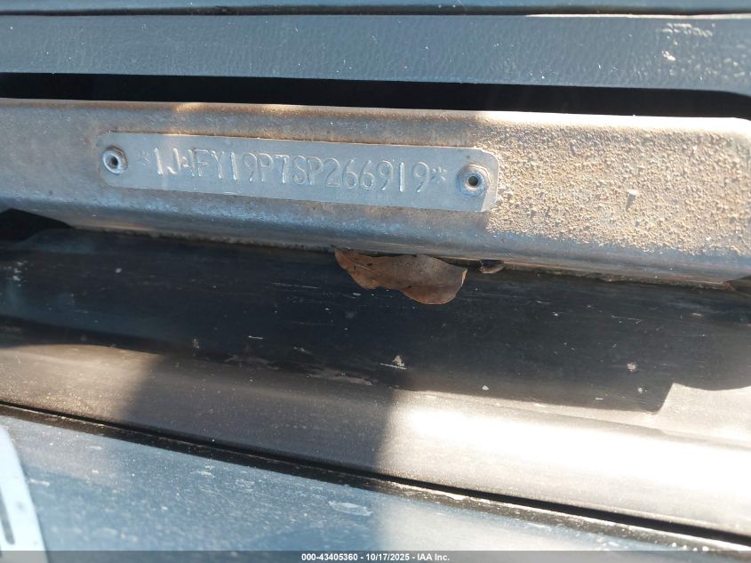 1995 Jeep Wrangler / Yj S/Rio Grande VIN: 1J4FY19P7SP266919 Lot: 43405360