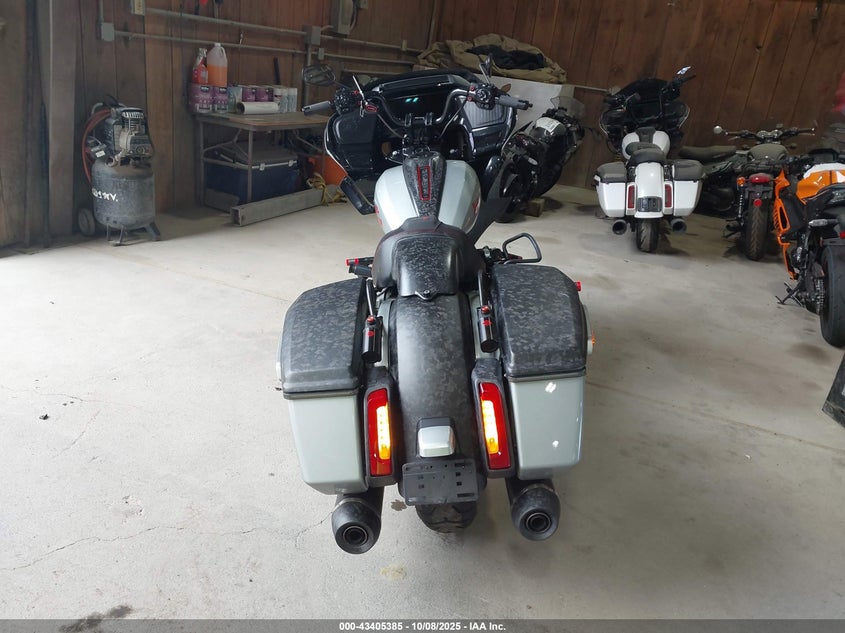 2025 Harley-Davidson Fltrxstse VIN: 1HD1TL818SB952163 Lot: 43405385