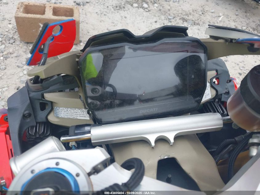 2019 Ducati Panigale V4/V4S/V4S Speciale VIN: ZDMDAGNW9KB011420 Lot: 43405404