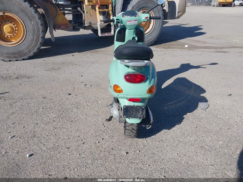 2004 Vespa C161C VIN: ZAPC16C1445008174 Lot: 43405412