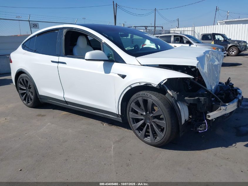 2022 Tesla Model X Plaid Tri Motor All-Wheel Drive VIN: 7SAXCBE68NF332875 Lot: 43405460