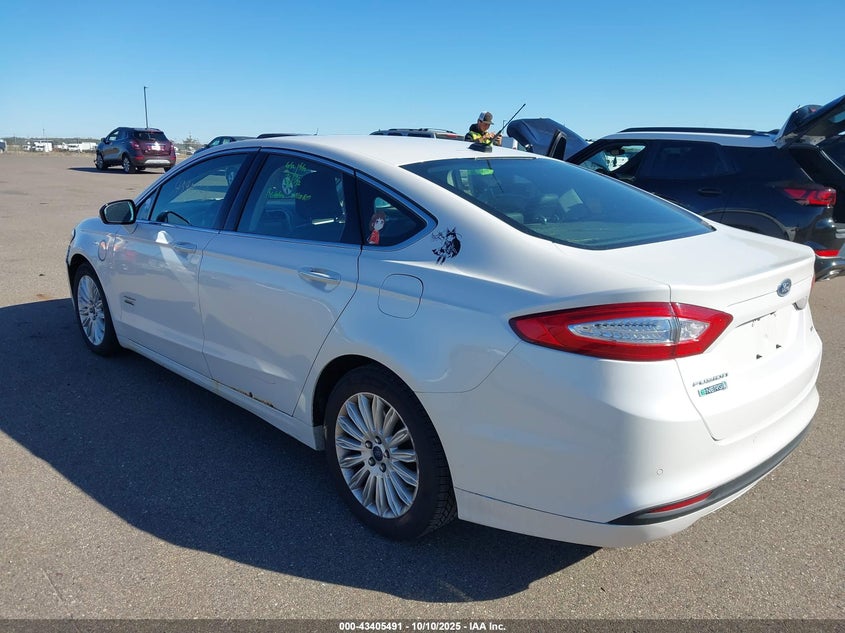 2016 Ford Fusion Energi Se Luxury white sedan hybrid 3FA6P0PU0GR246206 photo #4