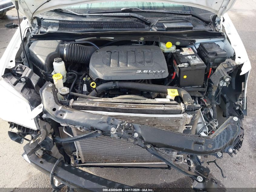 2015 Chrysler Town & Country Touring VIN: 2C4RC1BG4FR594766 Lot: 43405496