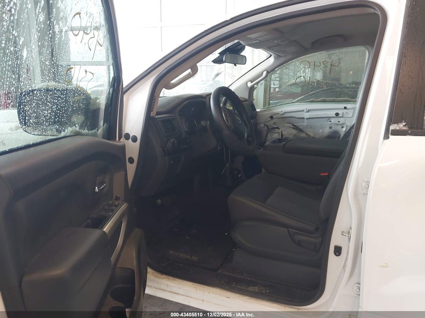 1N6AA1EEXNN107009 2022 NISSAN TITAN photo no. 5