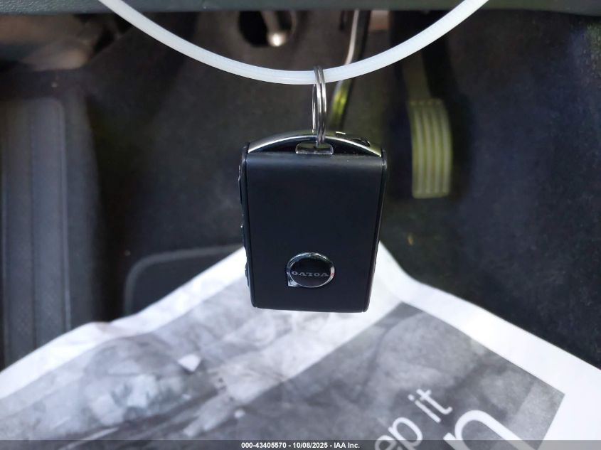 2023 Volvo C40 Recharge Pure Electric Twin Plus VIN: YV4ED3GLXP2044708 Lot: 43405570