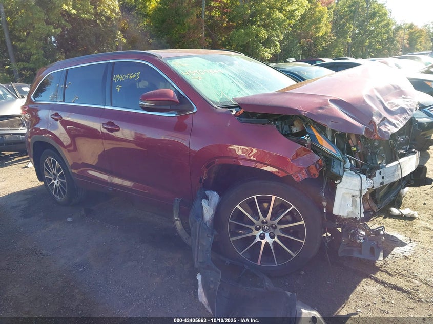 TOYOTA HIGHLANDER SE