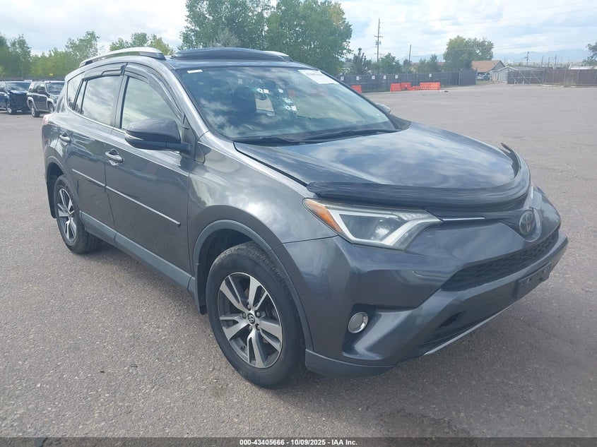 TOYOTA RAV4 XLE