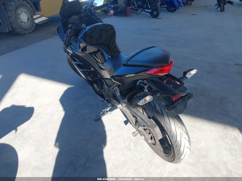 JKAEX8B14EA002092 2014 KAWASAKI NINJA photo no. 3