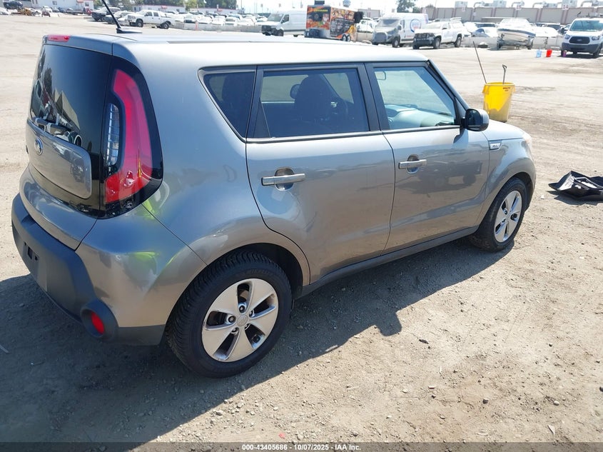 2015 KIA SOUL KNDJN2A26F7207848