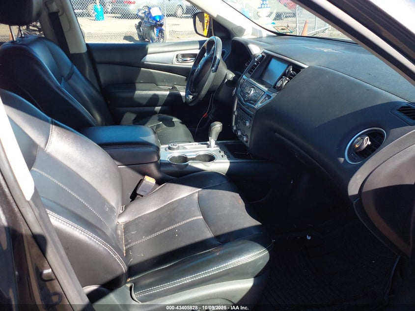 2017 NISSAN PATHFINDER SL 5N1DR2MM6HC629302