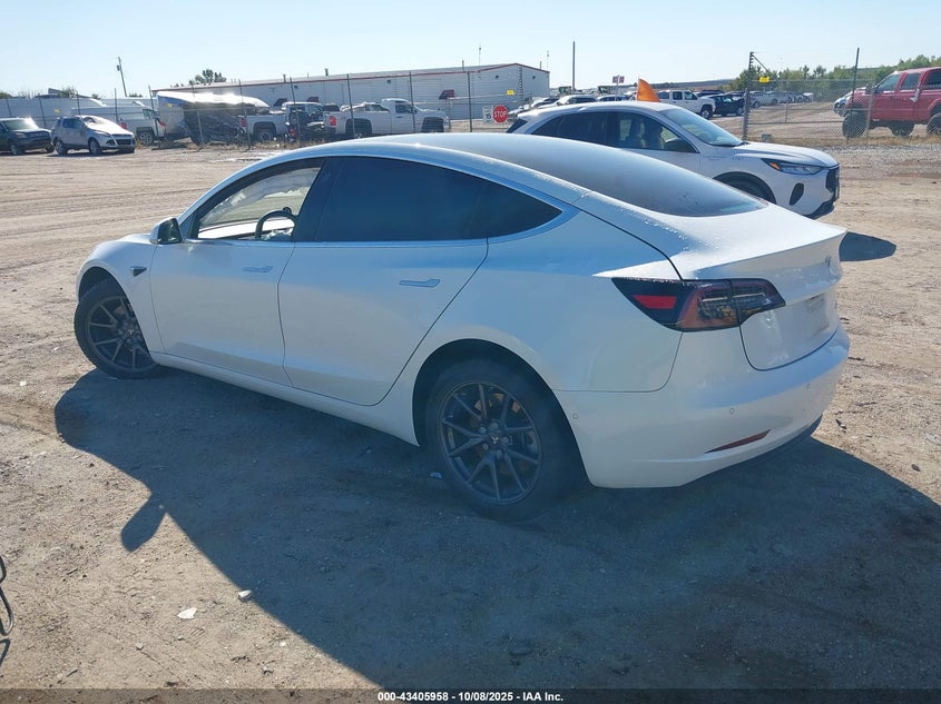 5YJ3E1EB5JF067193 2018 TESLA MODEL 3 photo no. 3