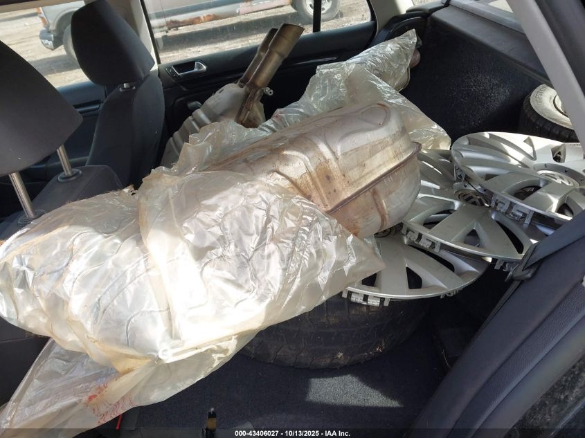 2010 Volkswagen Jetta S VIN: 3VWKZ7AJ9AM681771 Lot: 43406027