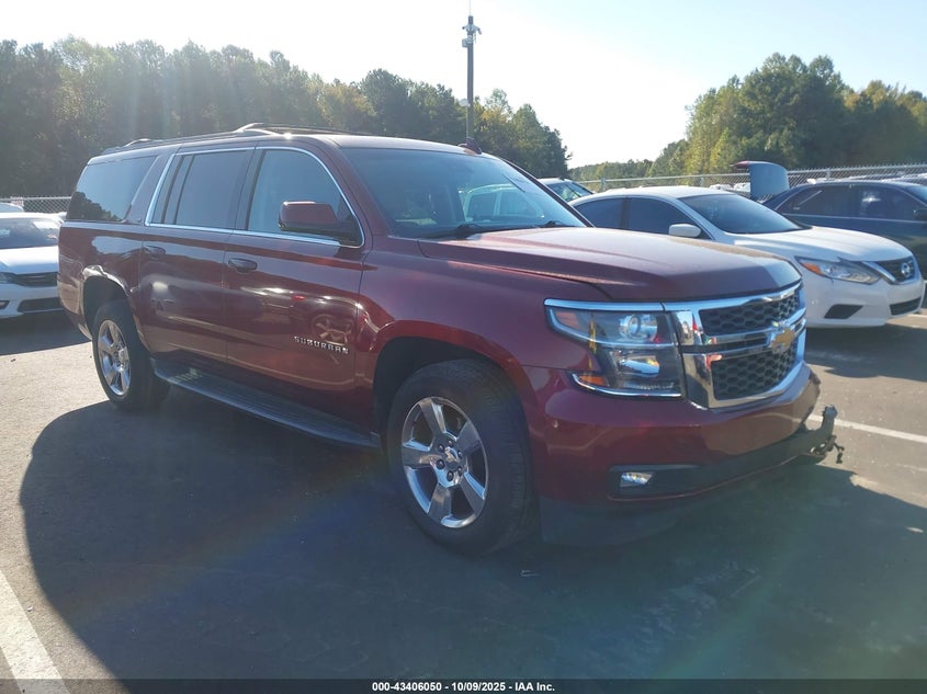 CHEVROLET SUBURBAN LT