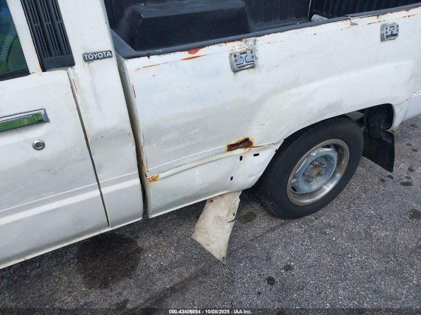 1988 Toyota Pickup 1/2 Ton Rn50 VIN: JT4RN50A5J5159776 Lot: 43406054