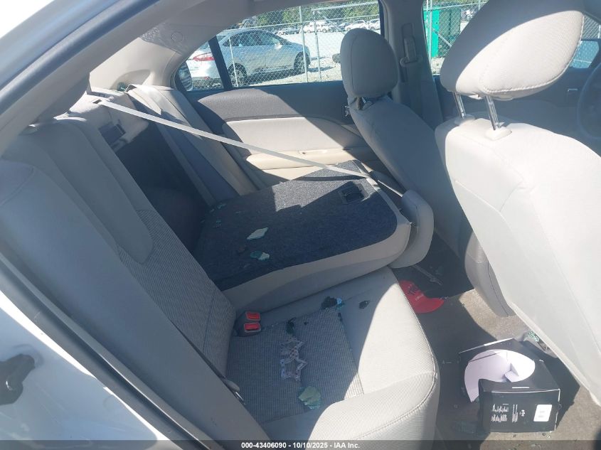 2012 Ford Fusion S VIN: 3FAHP0GA0CR270532 Lot: 43406090