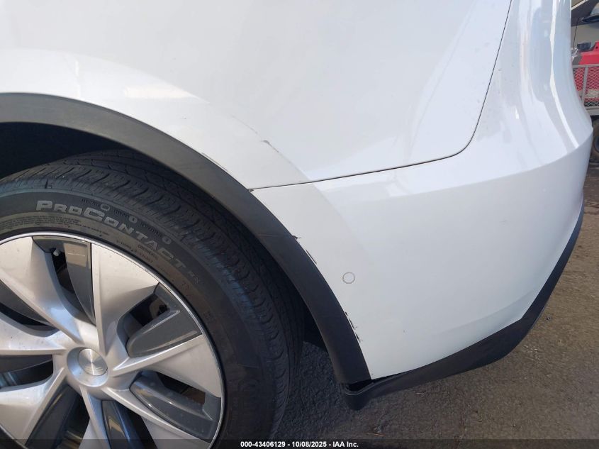 2020 Tesla Model Y Long Range Dual Motor All-Wheel Drive VIN: 5YJYGDEE2LF053962 Lot: 43406129