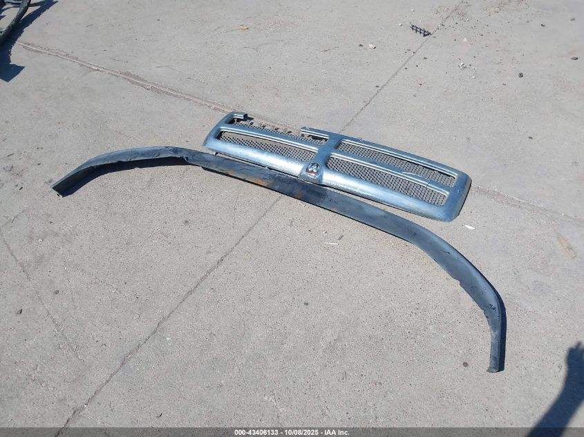 2000 Dodge Ram 1500 St VIN: 3B7HC13Z2YG158387 Lot: 43406133