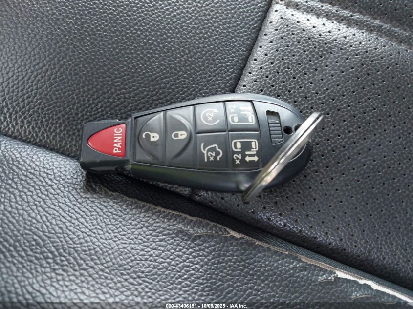 2010 Chrysler Town & Country Touring Plus VIN: 2A4RR8D12AR428426 Lot: 43406151