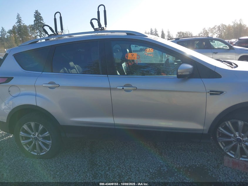 1FMCU9J96JUC41165 2018 Ford Escape 2.0 Titanium Silver