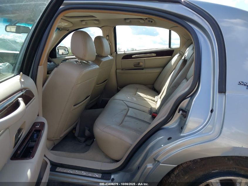 2006 Lincoln Town Car Signature Limited VIN: 1LNHM82V06Y647745 Lot: 43406279