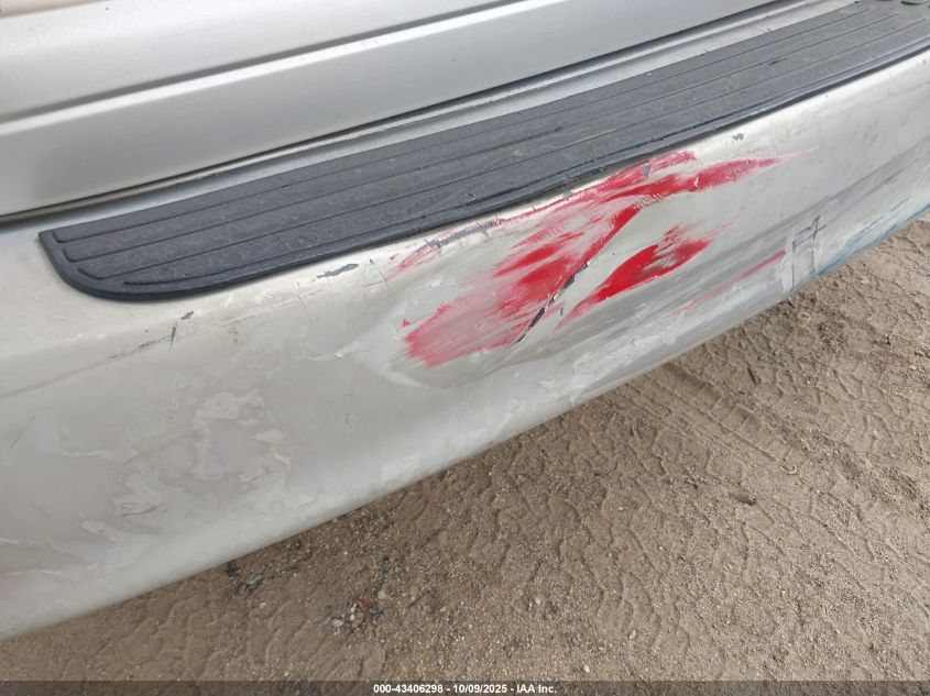 2000 Toyota Sienna Xle VIN: 4T3ZF13C4YU263505 Lot: 43406298