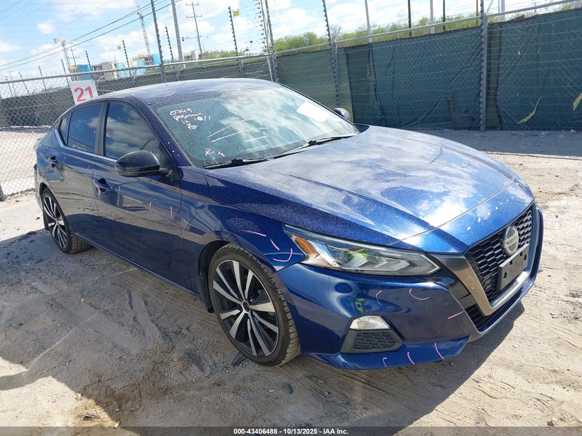 NISSAN ALTIMA SR FWD