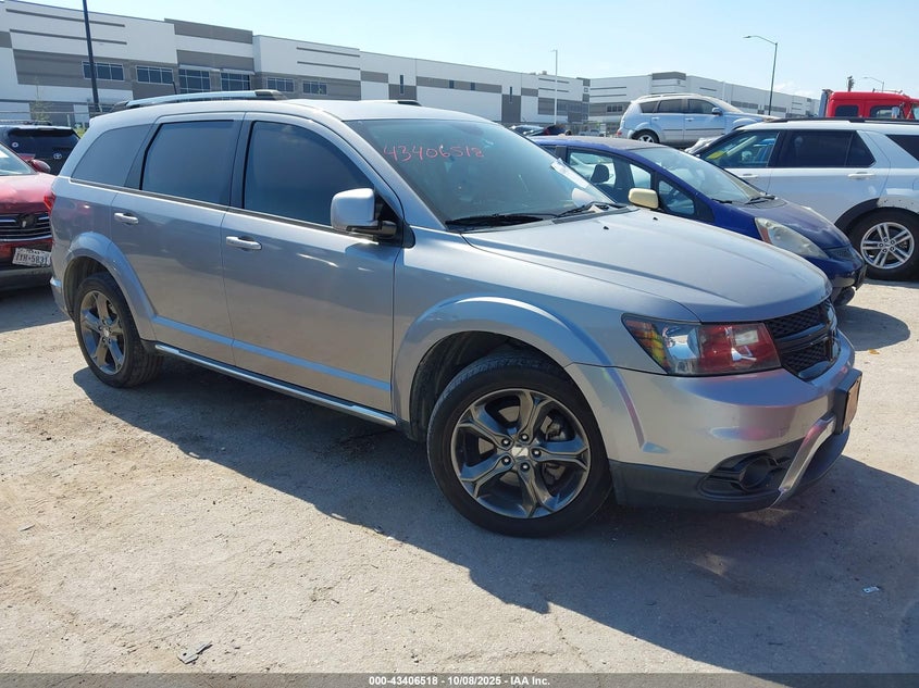 DODGE JOURNEY CROSSROAD PLUS