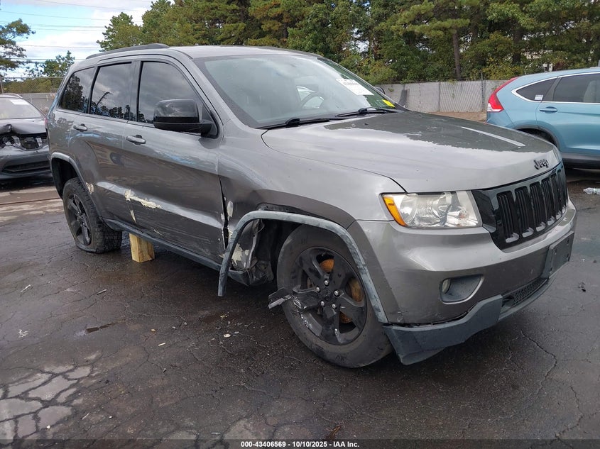 JEEP GRAND CHEROKEE LAREDO