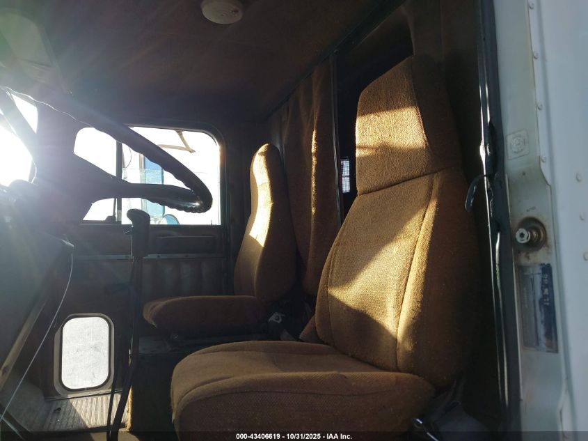 1989 International 9300 F9300 VIN: 2HSFEGURXKC024077 Lot: 43406619